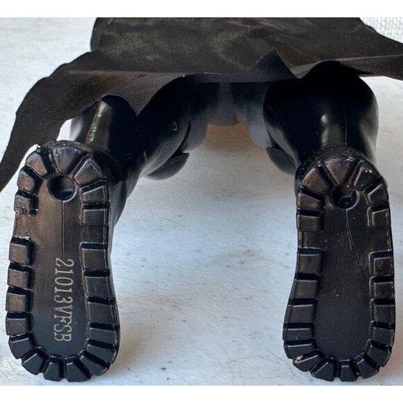 TM & DC Comics BATMAN The Dark Knight Retractable Action Figure 11.5" Tall - Picture 13 of 14